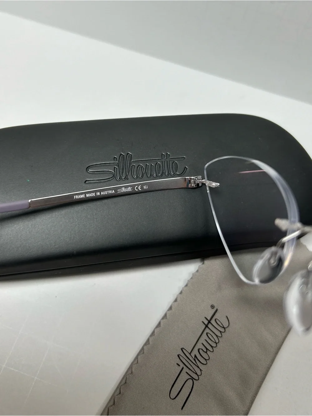 Silhouette Rimless Cat Eye Frames in Lavender and Silver 5529 70 4000 17-135